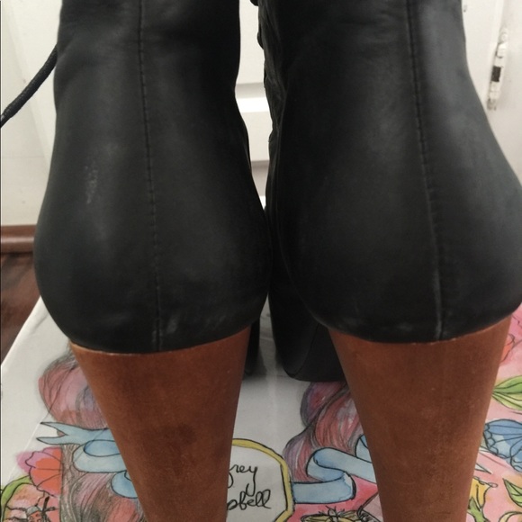 Jeffrey Campbell Lita Black Distressed - Picture 4 of 6